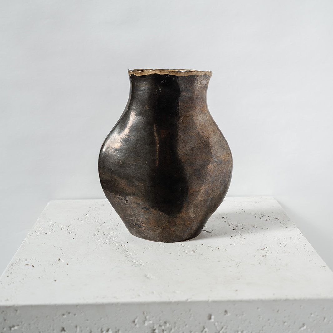 vintage painted vase with gold rim 